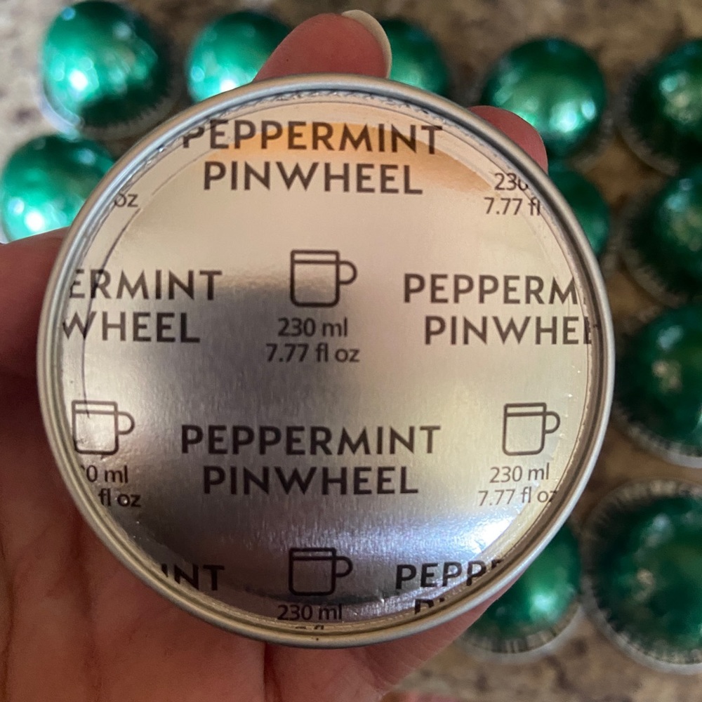 NESPRESSO VERTUO PODS - PEPPERMINT PINWHEEL X23
